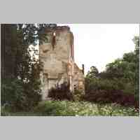 905-1332 Ostpreussenreise 2004. Der Rest des Turmes der Petersdorfer Kirche.jpg